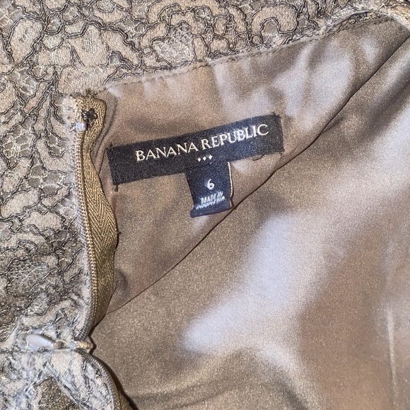 Banana Republic Lace Sheath Dress Size 6 - Picture 5 of 5